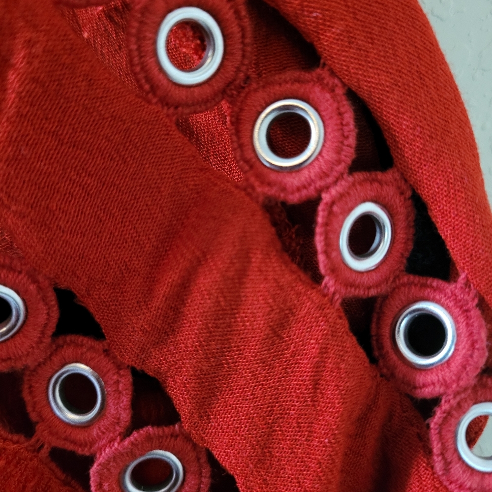Melissa Paige Red blouse. SIlver circle design on shoulders - Picture 2 of 10